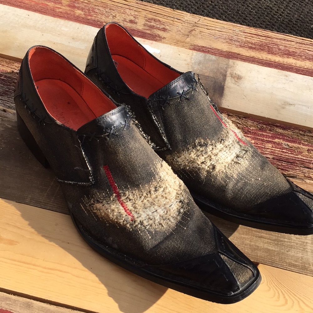 Robert Wayne Designer Men’s Distressed Shoes